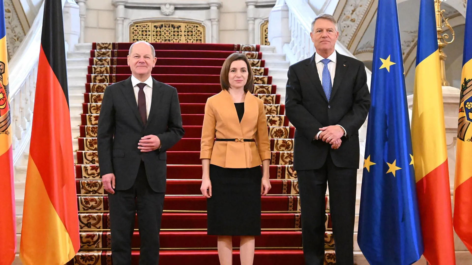 Встреча президента Молдавии Майи Санду и канцлера Германии Олафа Шольца с президентом Румынии Клаусом Йоханнисом