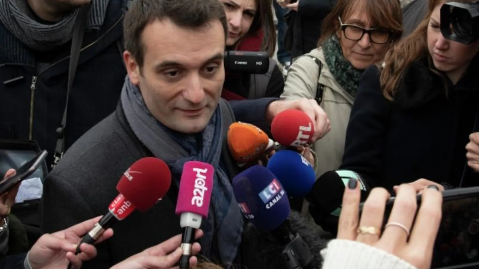 Глава французской партии призвал остановить Зеленского после его нападок на Польшу
