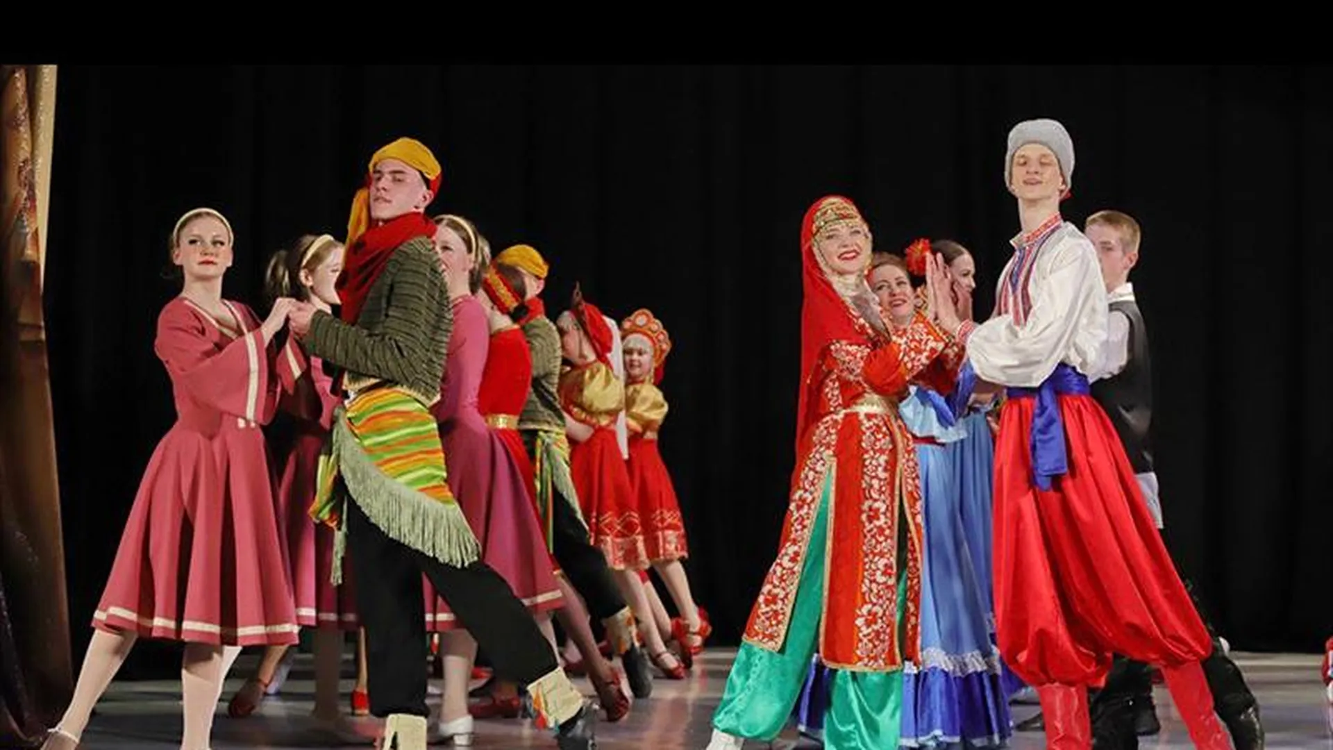 Сотни мероприятий подготовили для жителей и гостей Подмосковья в честь Дня народного единства