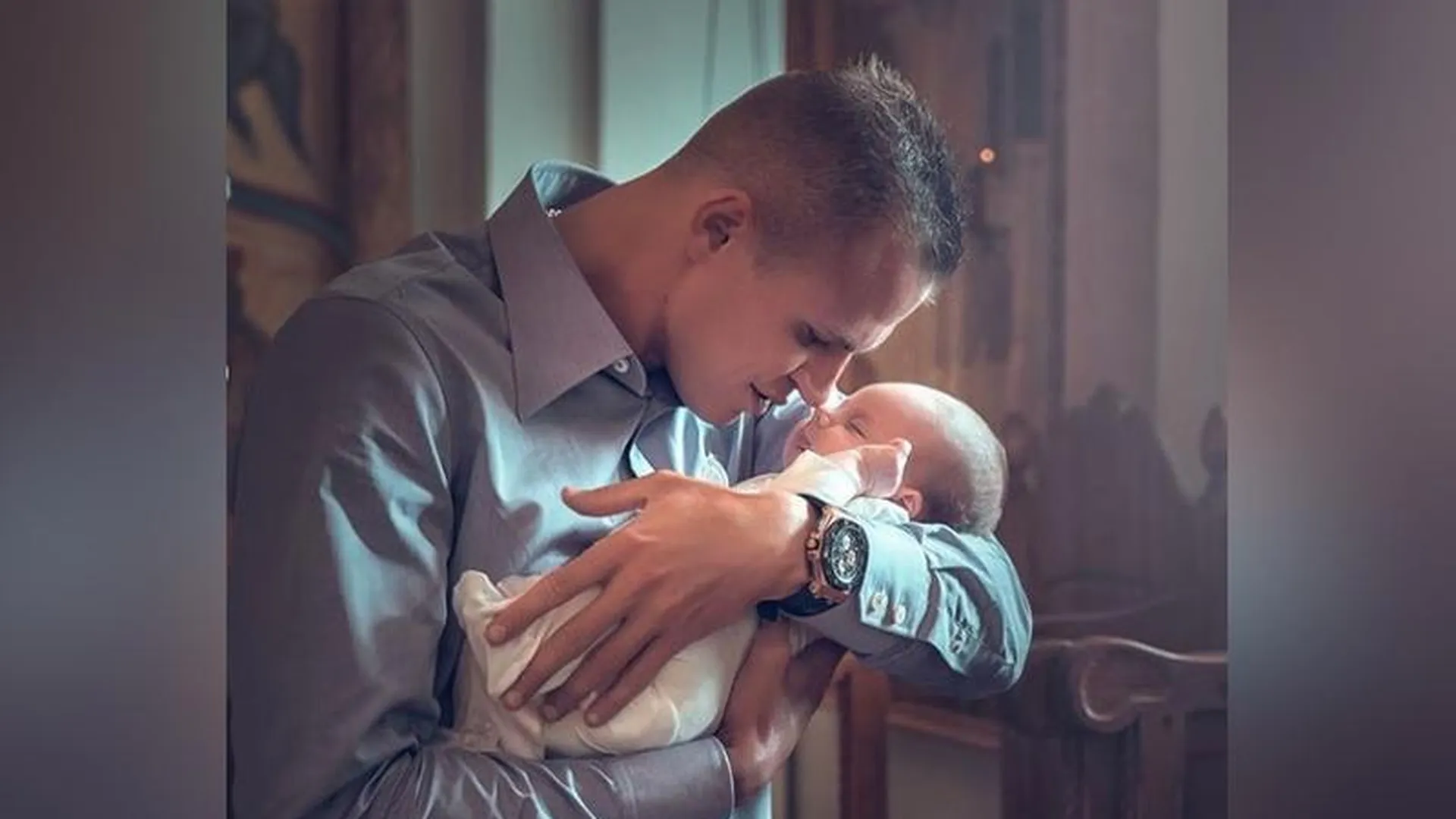 Встреча с бывшей, или Дмитрий Тарасов рассказал о крещении ребенка