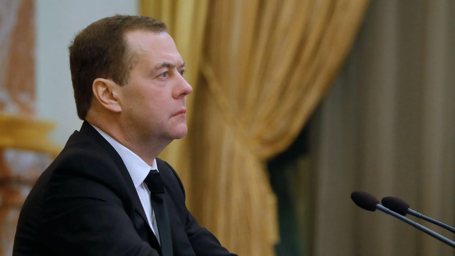 Медведев назвал вербальной диареей реакцию Шольца и Сунака на интервью Путина