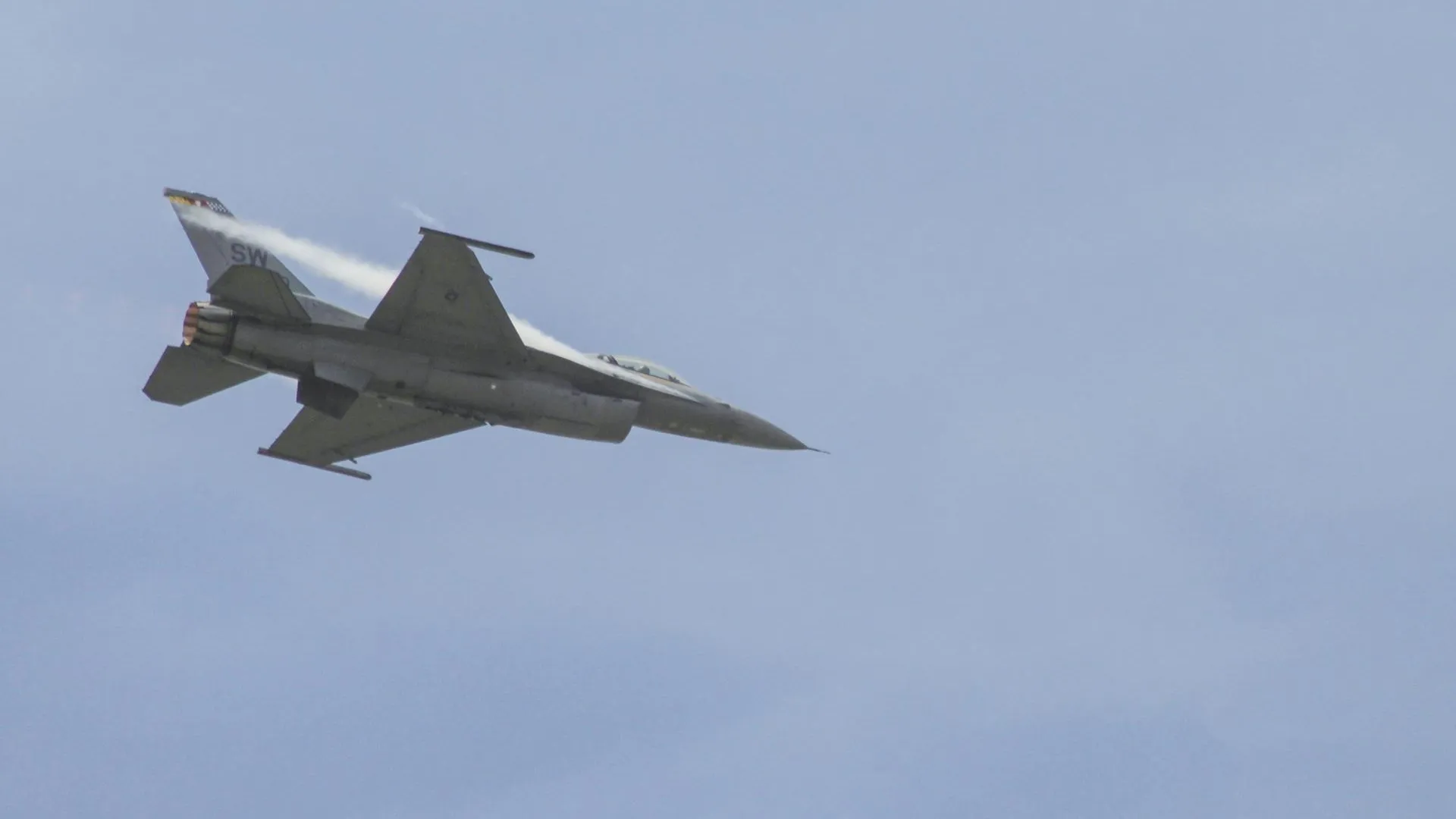 Истребители F-16 станут для Украины проклятием