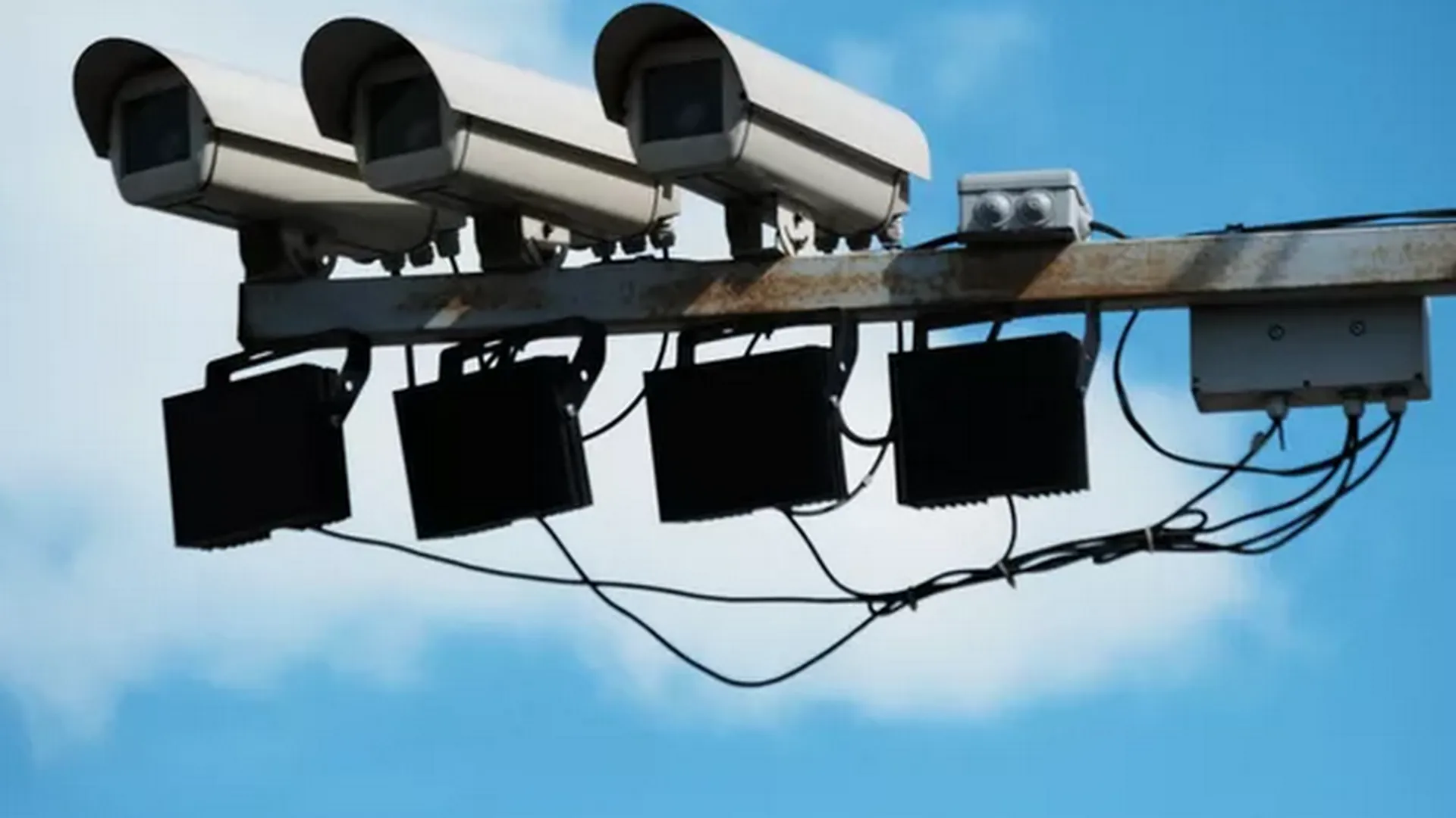 Штрафы с частных камер за нарушение ПДД предложили отменить в Госдуме — СМИ