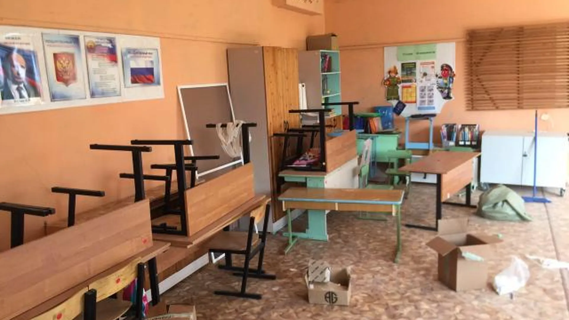 Активисты ОНФ нашли в Подмосковье школу без окон и больницу без врачей