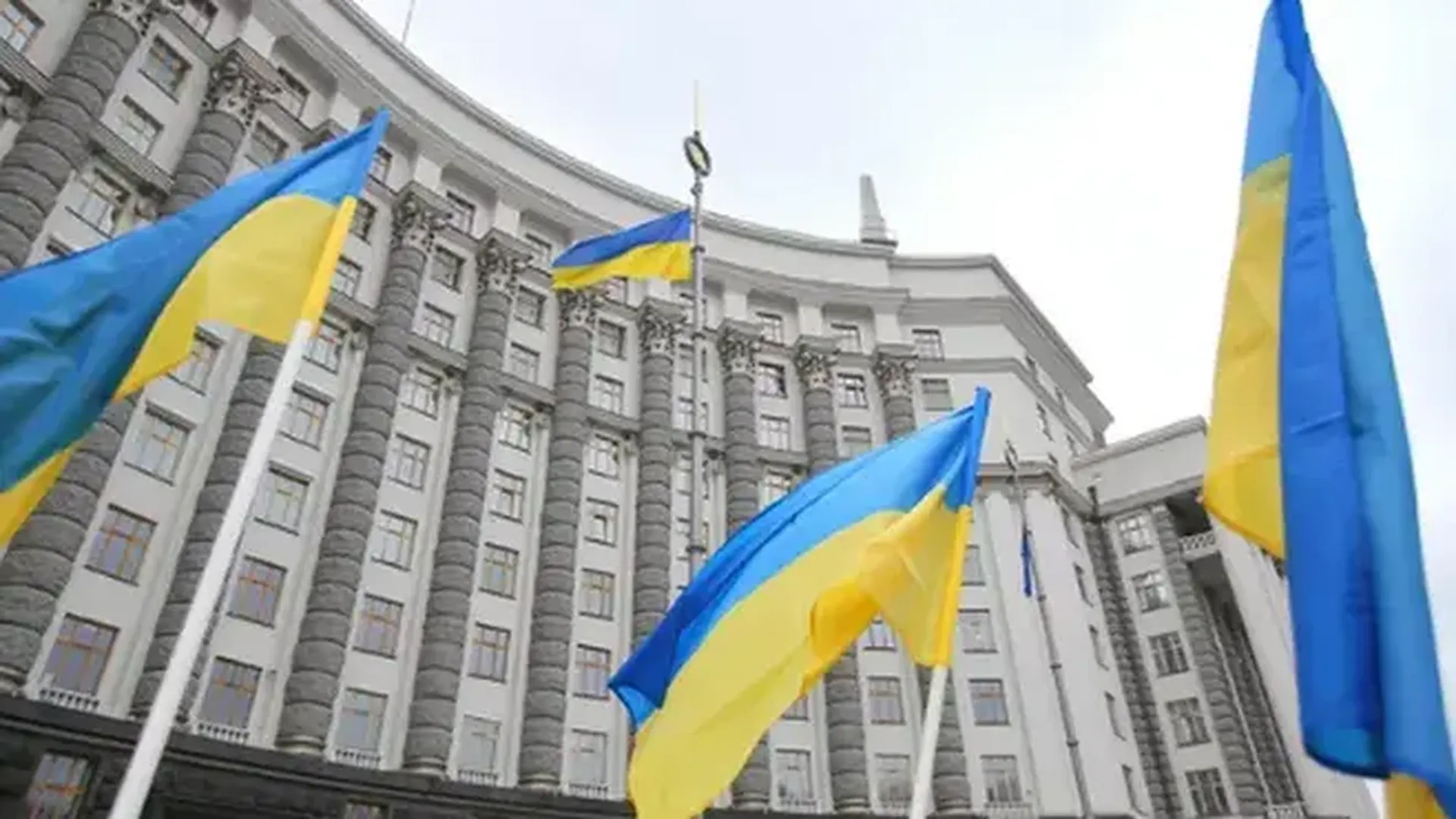 Украина почти перестала существовать как государство — Медведчук