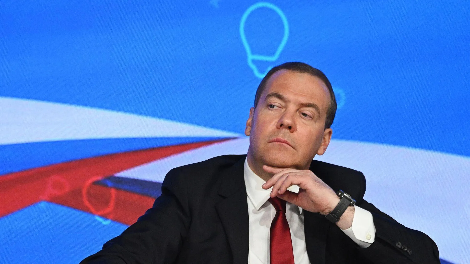 Медведев рассказал, чего ждет после инаугурации Путина
