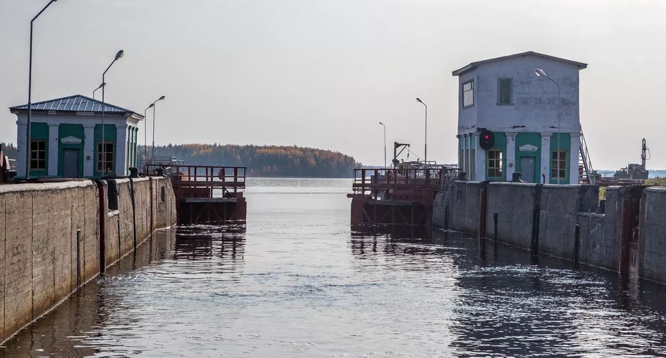 Временную перемычку размыло на Беломорско-Балтийском канале в Карелии