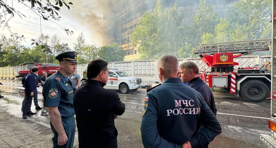 Замглавы ГУ МЧС по Подмосковью Логинов отчитался Воробьеву о пожаре во Фрязине
