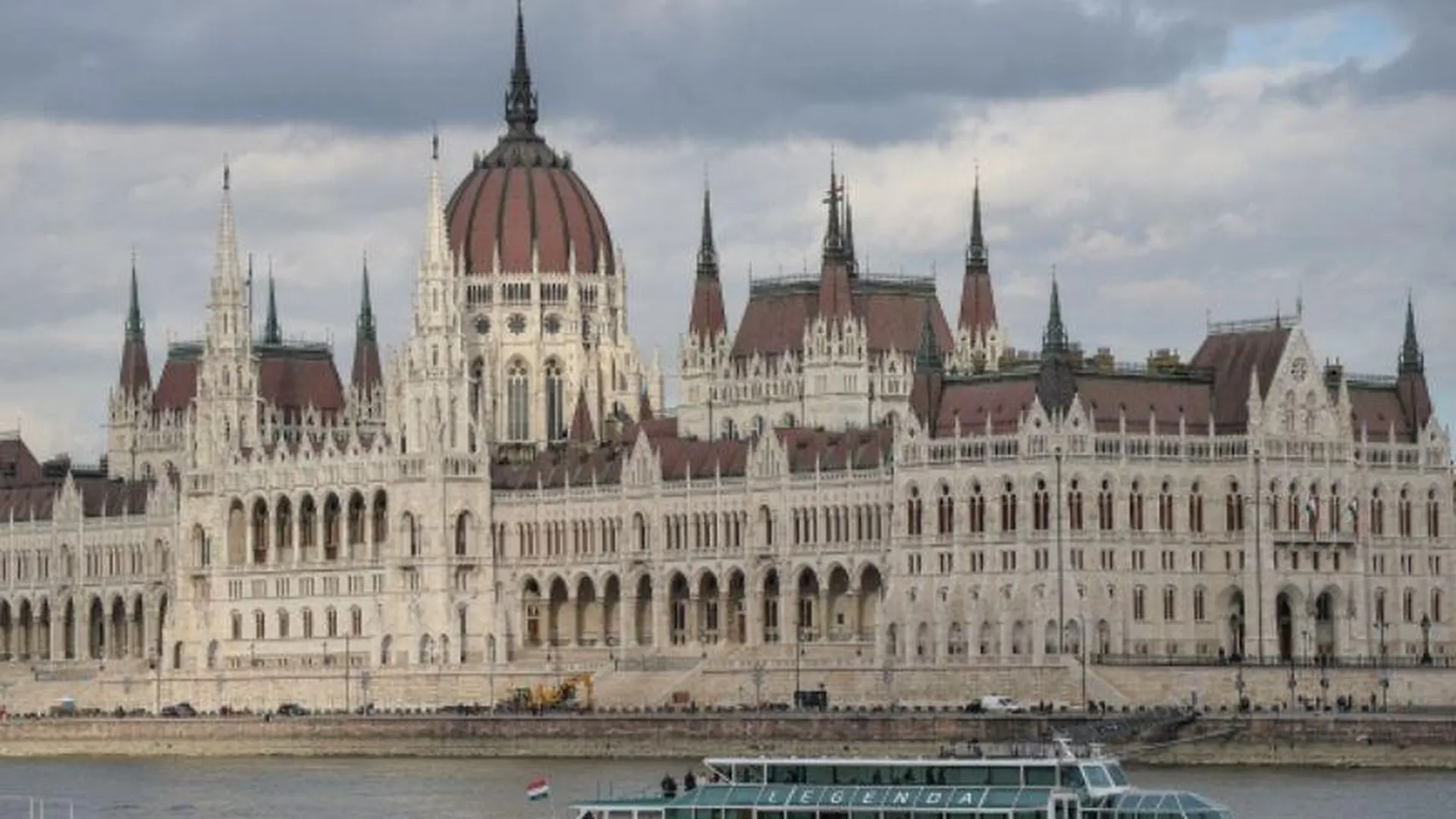 Венгры обвинили Украину в установке памятников пособникам нацистов