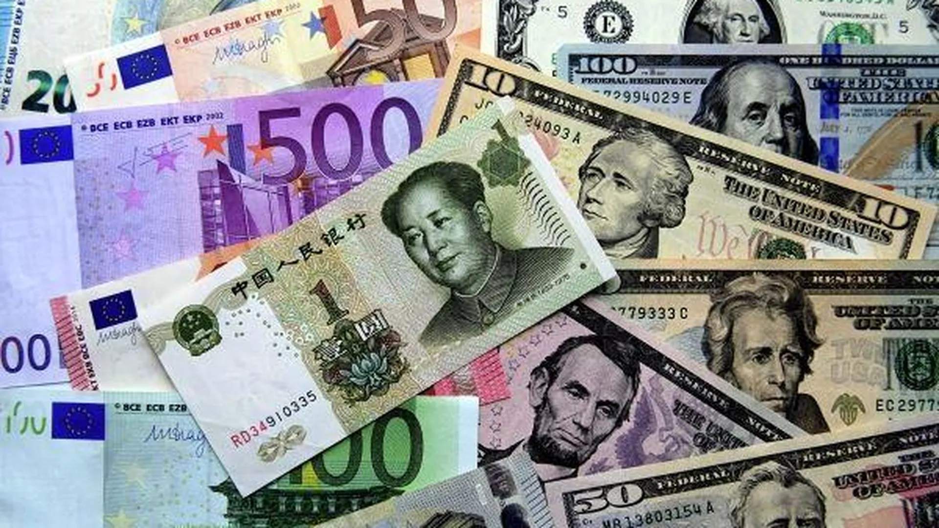 Названы причины опасения Банка России прекратить торги западной валютой