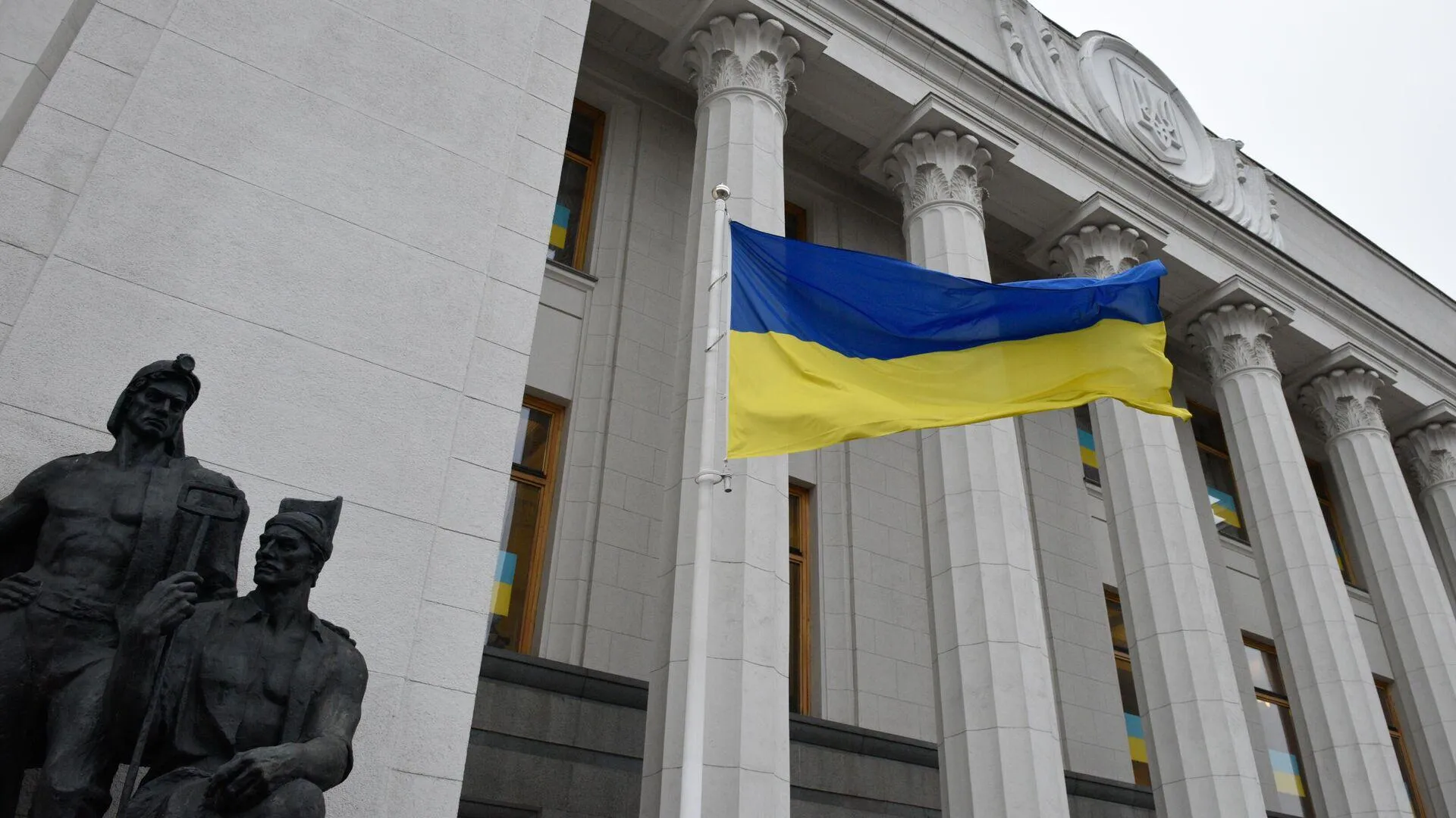 Украинские посольства стали центрами вербовки наемников