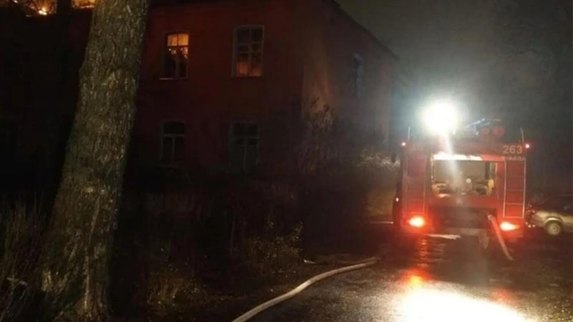 Пожарные локализовали возгорание в доме в Красноармейске