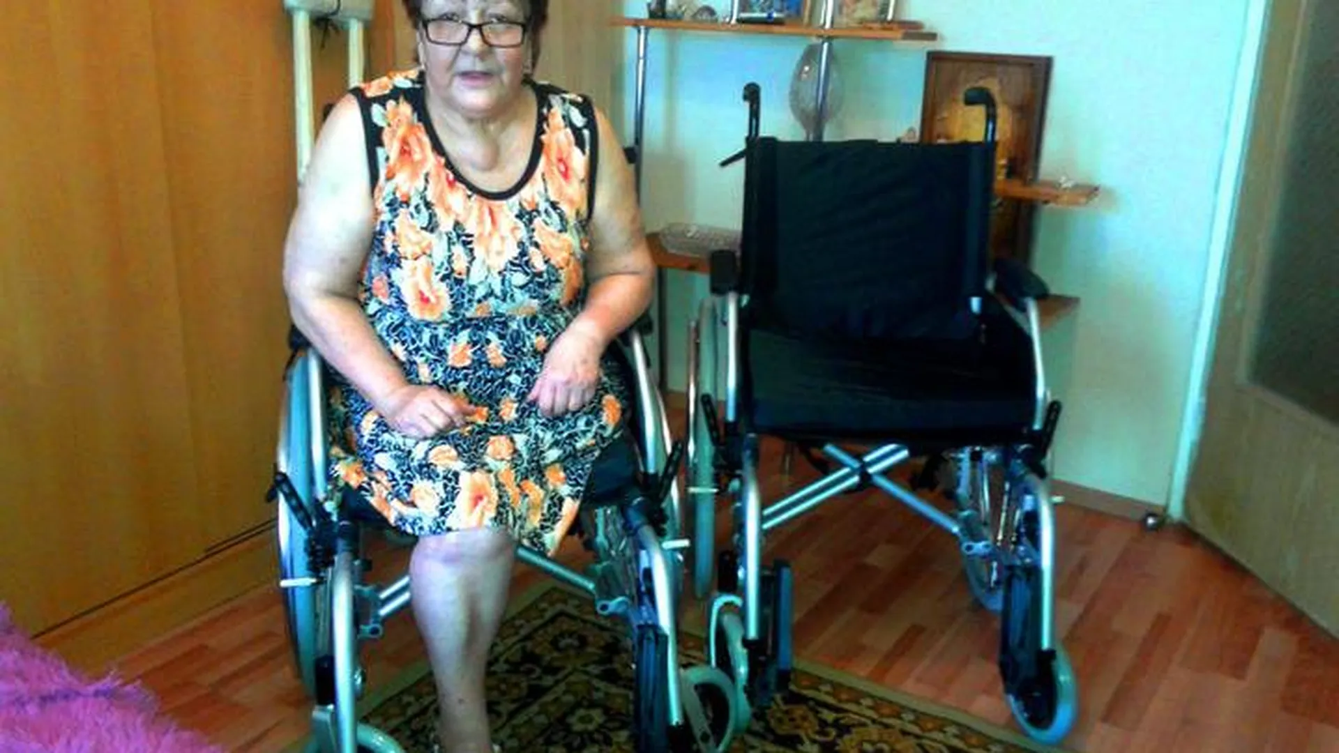 Жительнице Голицыно помогли с получением двух инвалидных колясок