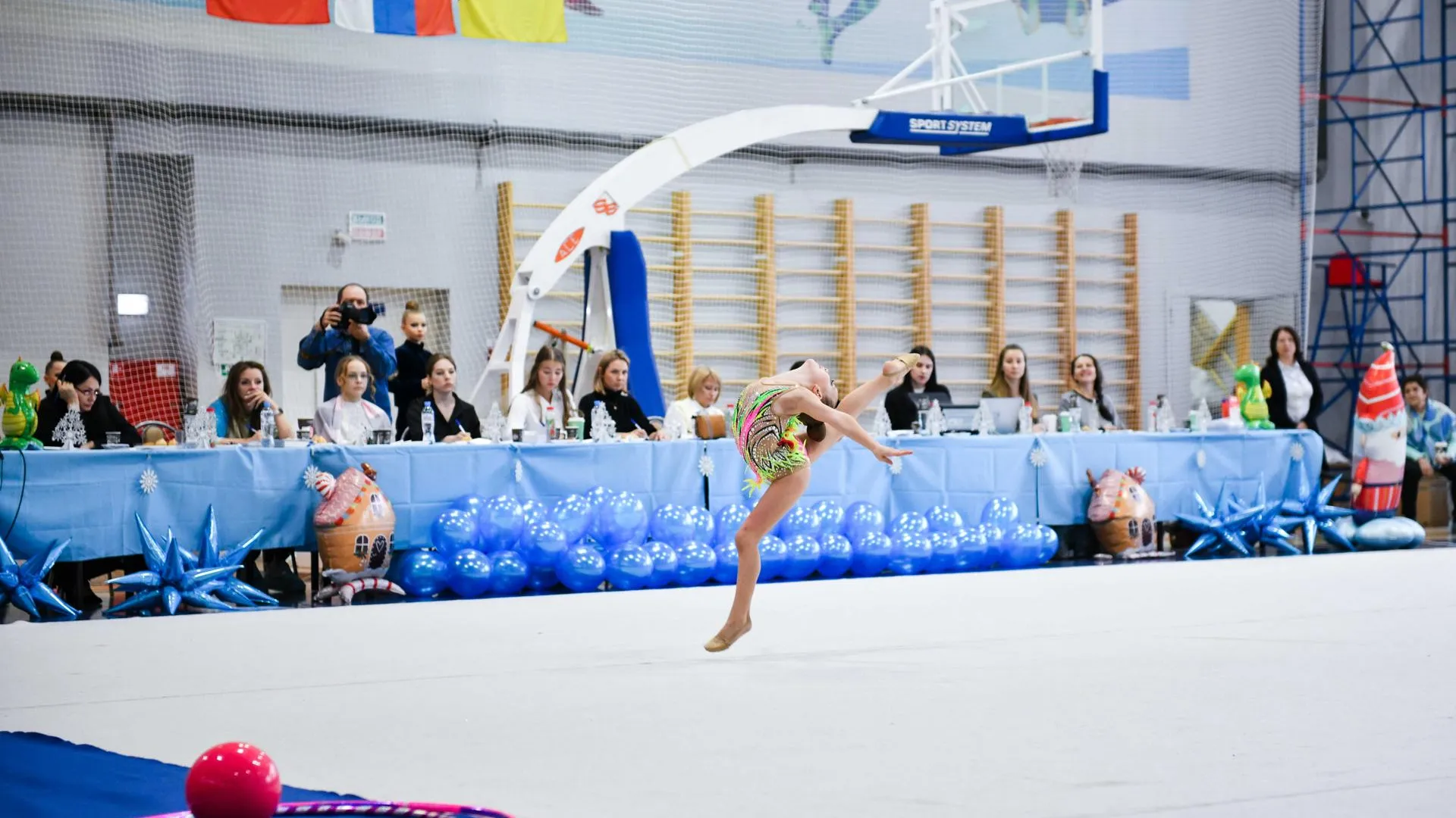 Ева Колганова из Химок стала чемпионкой областных соревнований по художественной гимнастике