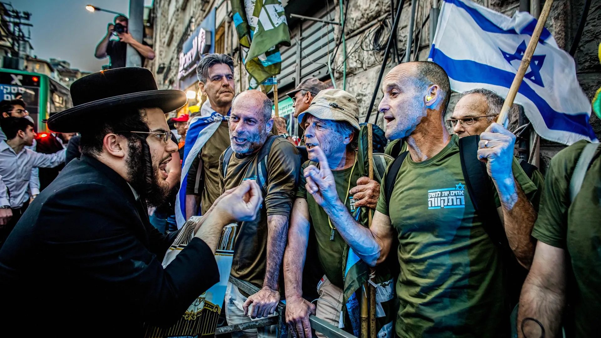Столкновения движения «Братья по оружию» за общий призыв в ЦАХАЛ и ультраортодоксальных евреев