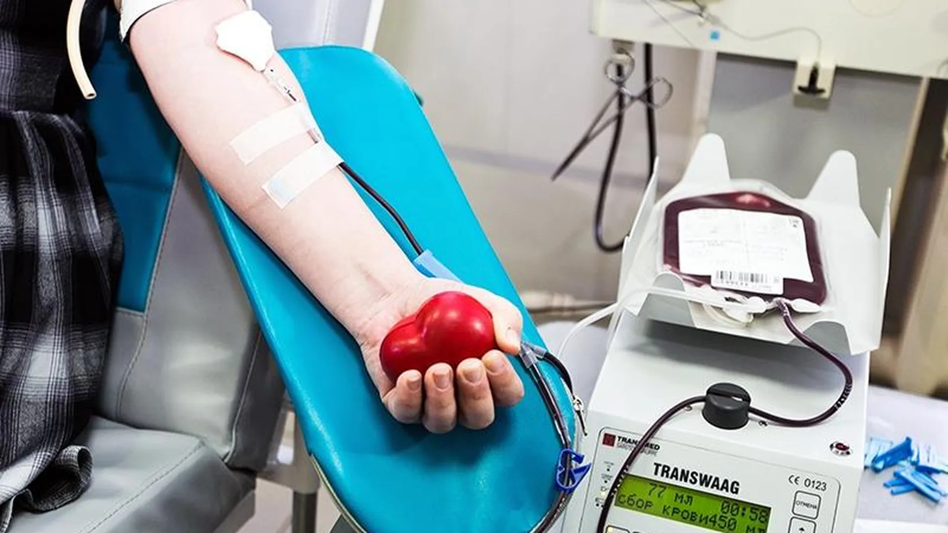 Подмосковная служба крови призывает граждан стать донорами