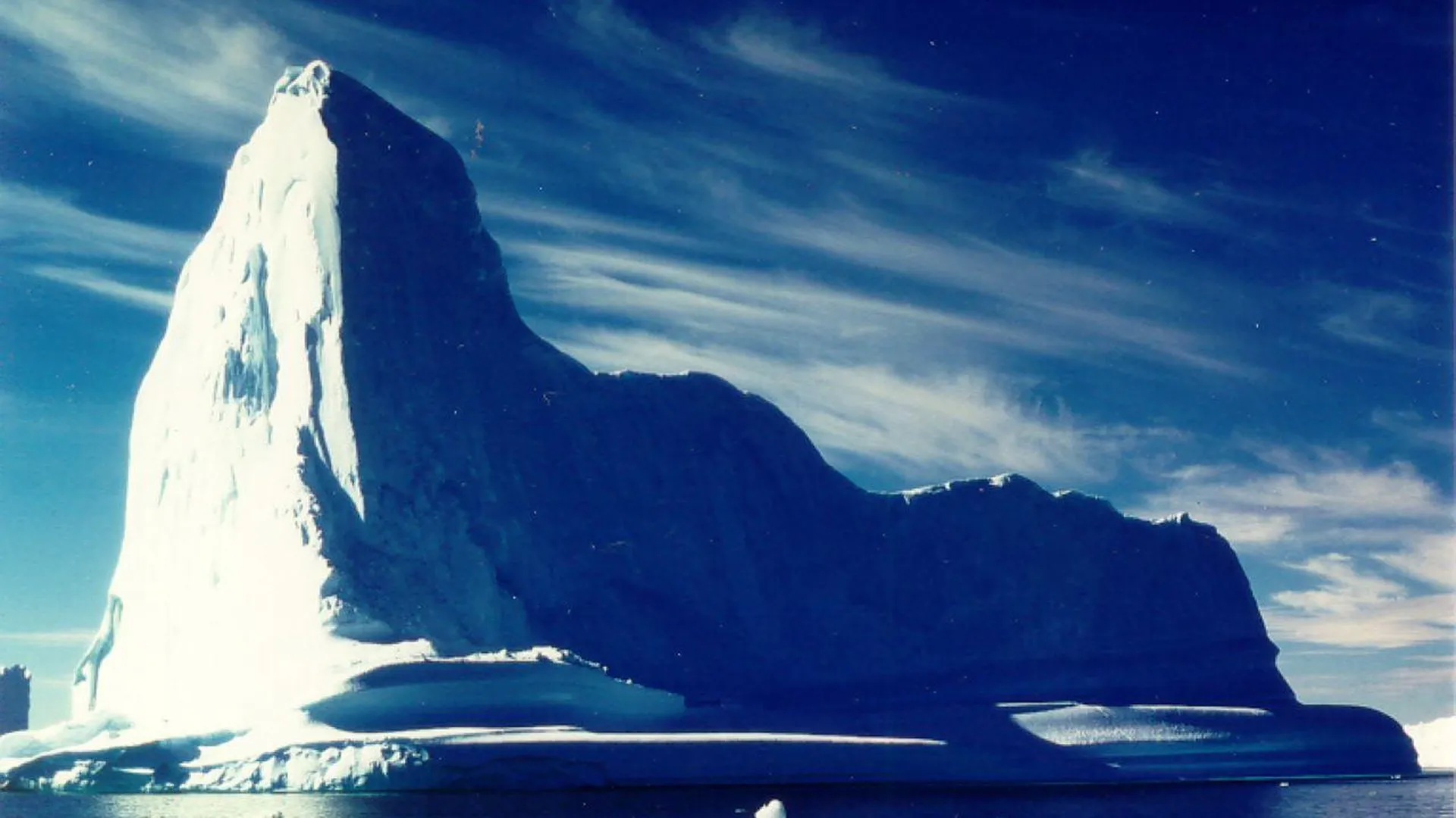 Айсберг размером в два Санкт-Петербурга может растаять спустя 37 лет