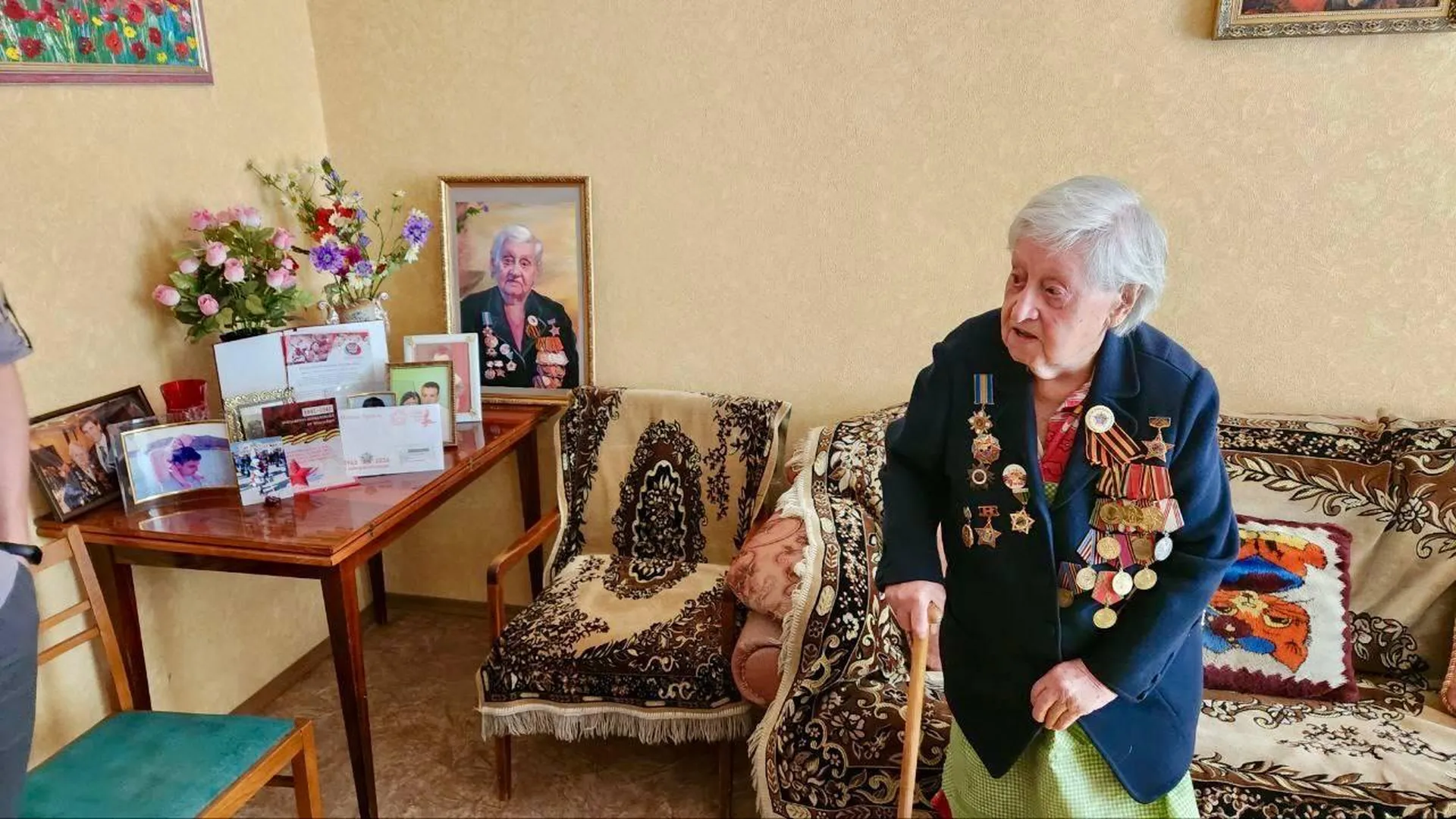 Ветераны из Макеевки получили подарки к 9 Мая от Подмосковья