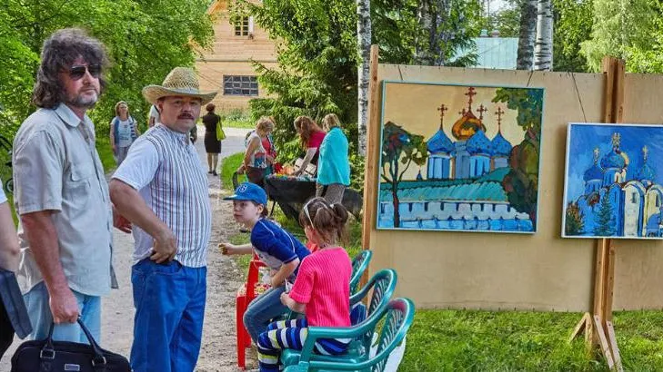 Вернисаж под открытым небом пройдет в музее-заповеднике «Абрамцево»