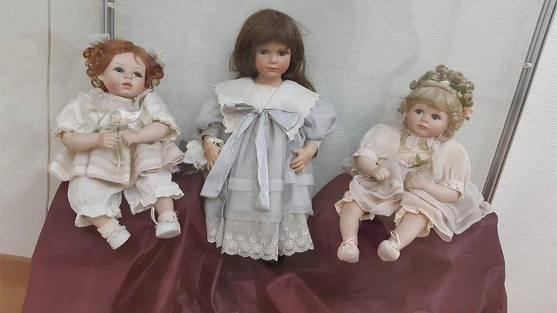 Без иголок и вуду: зачем жительнице Звенигорода 800 кукол
