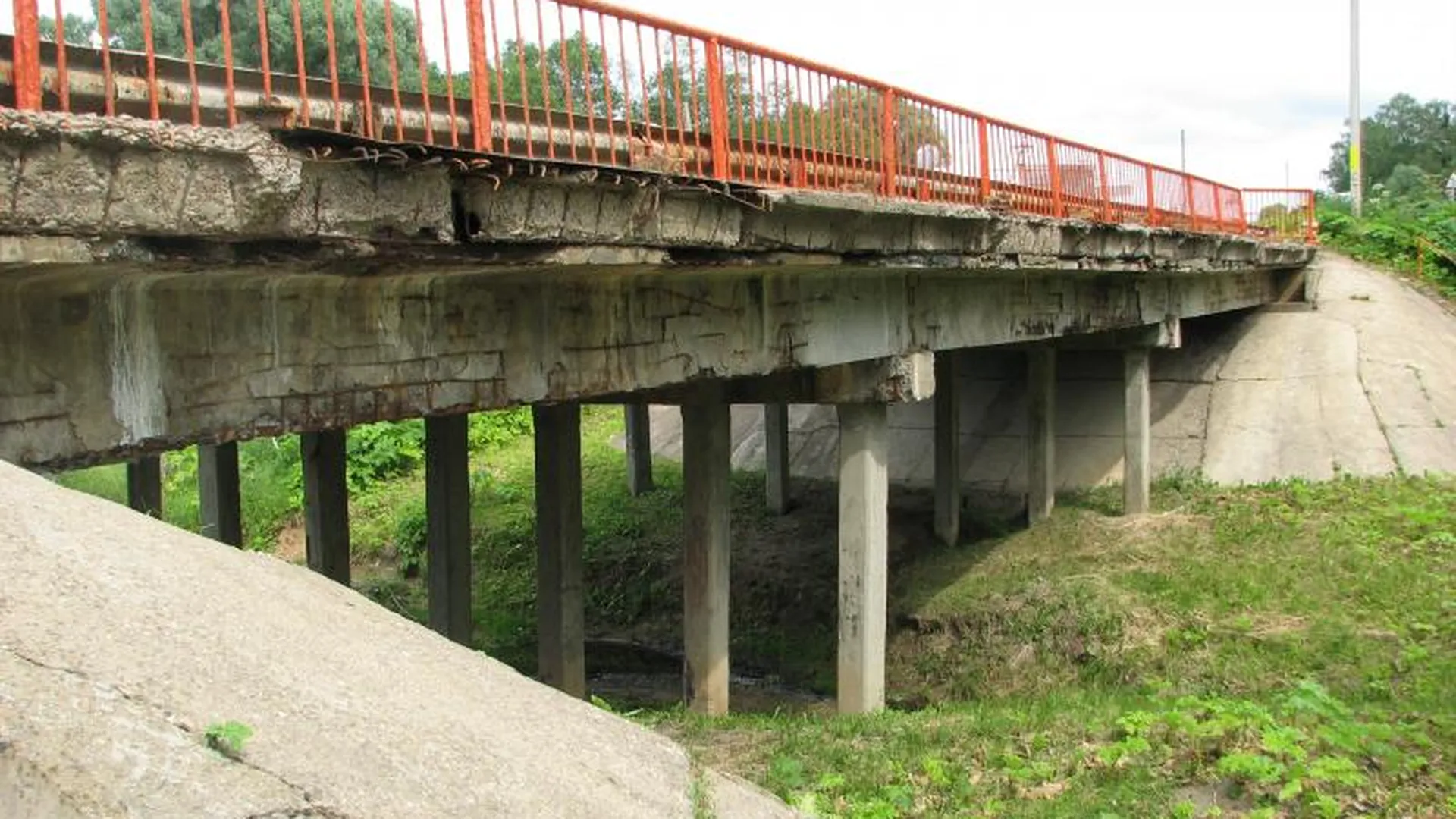 Реконструкцию моста через реку Любеха в Волоколамском районе начнут в 2016 году