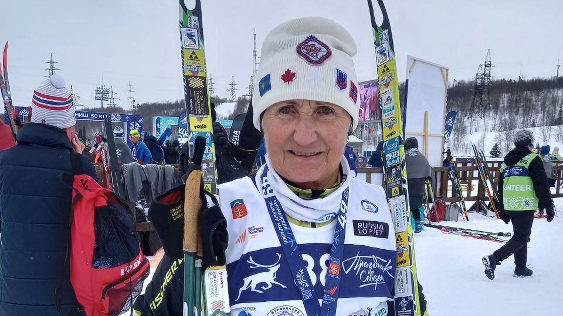 Ветеран спорта Людмила Колобанова пробежала 25 километров в 49-м лыжном марафоне