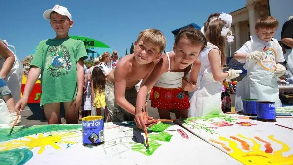 Свыше 500 детей проведут лето в городских лагерях Дубны в 2015 году