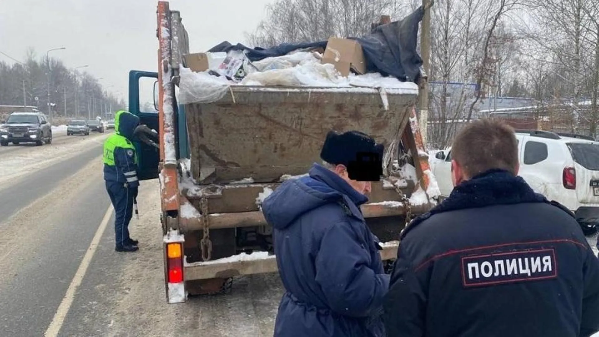 В Химках оштрафовали троих нелегальных перевозчиков строительного мусора