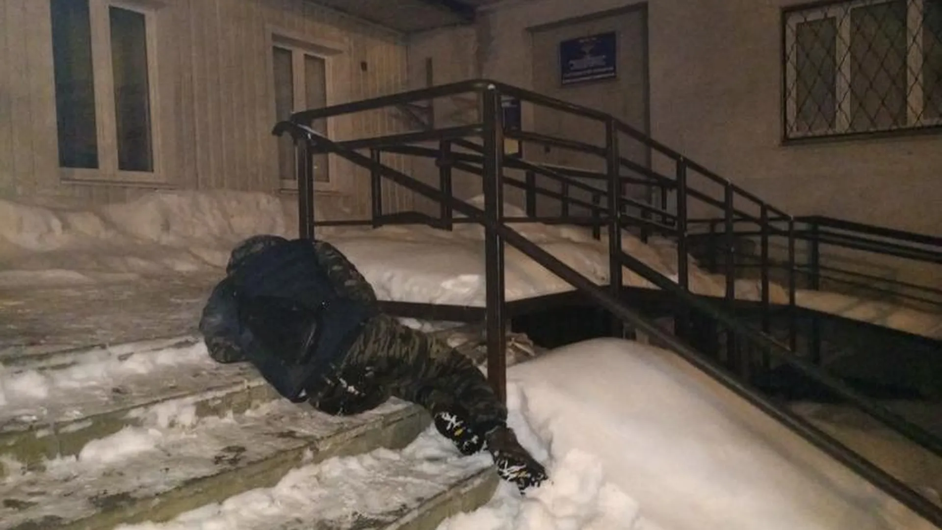 Журналист из Лобни спас саратовца, замерзающего на крыльце у полицейских