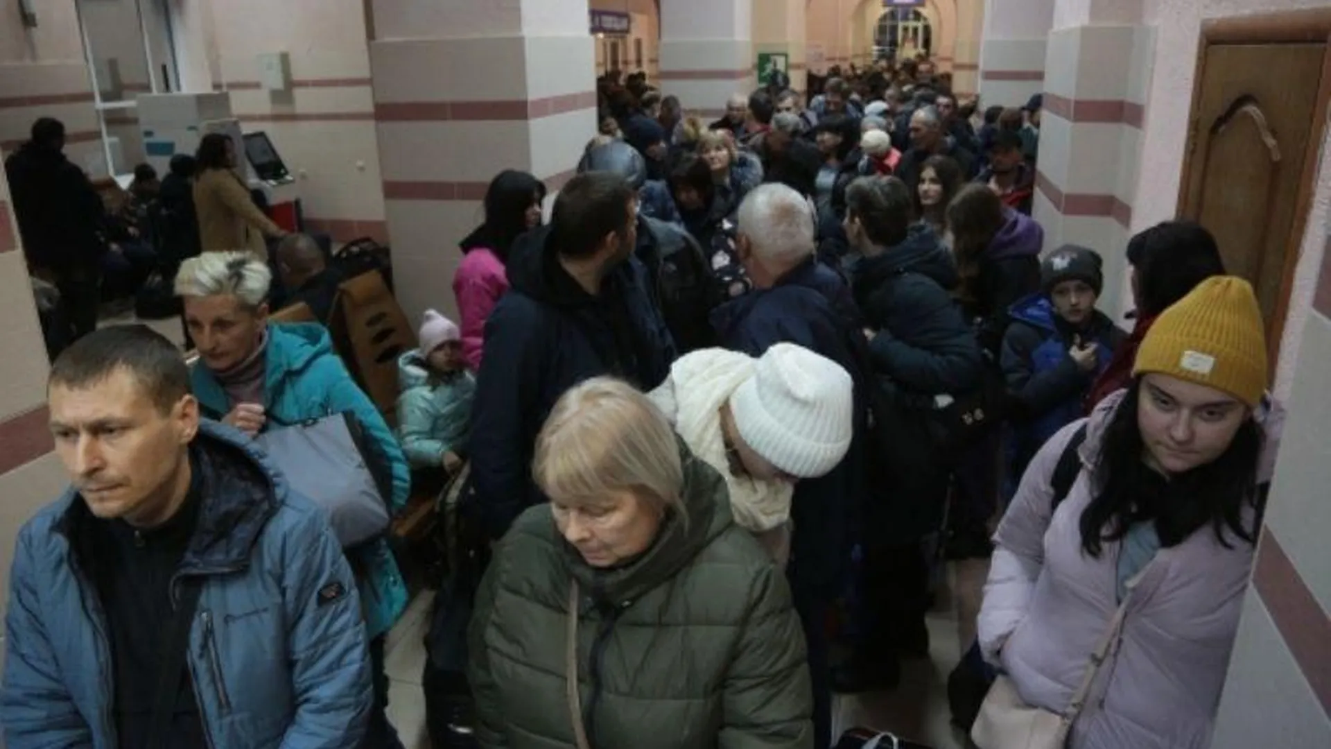 Из Херсона в Крым эвакуировали тяжело больных пациентов