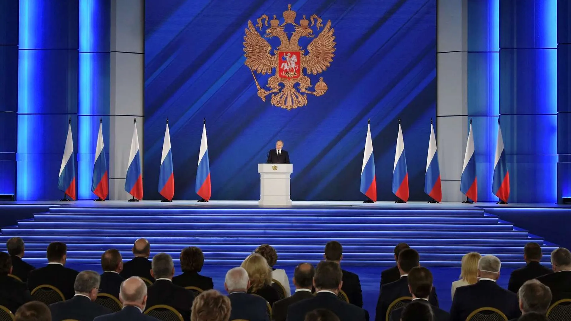 Путин утвердил поручения по реализации послания