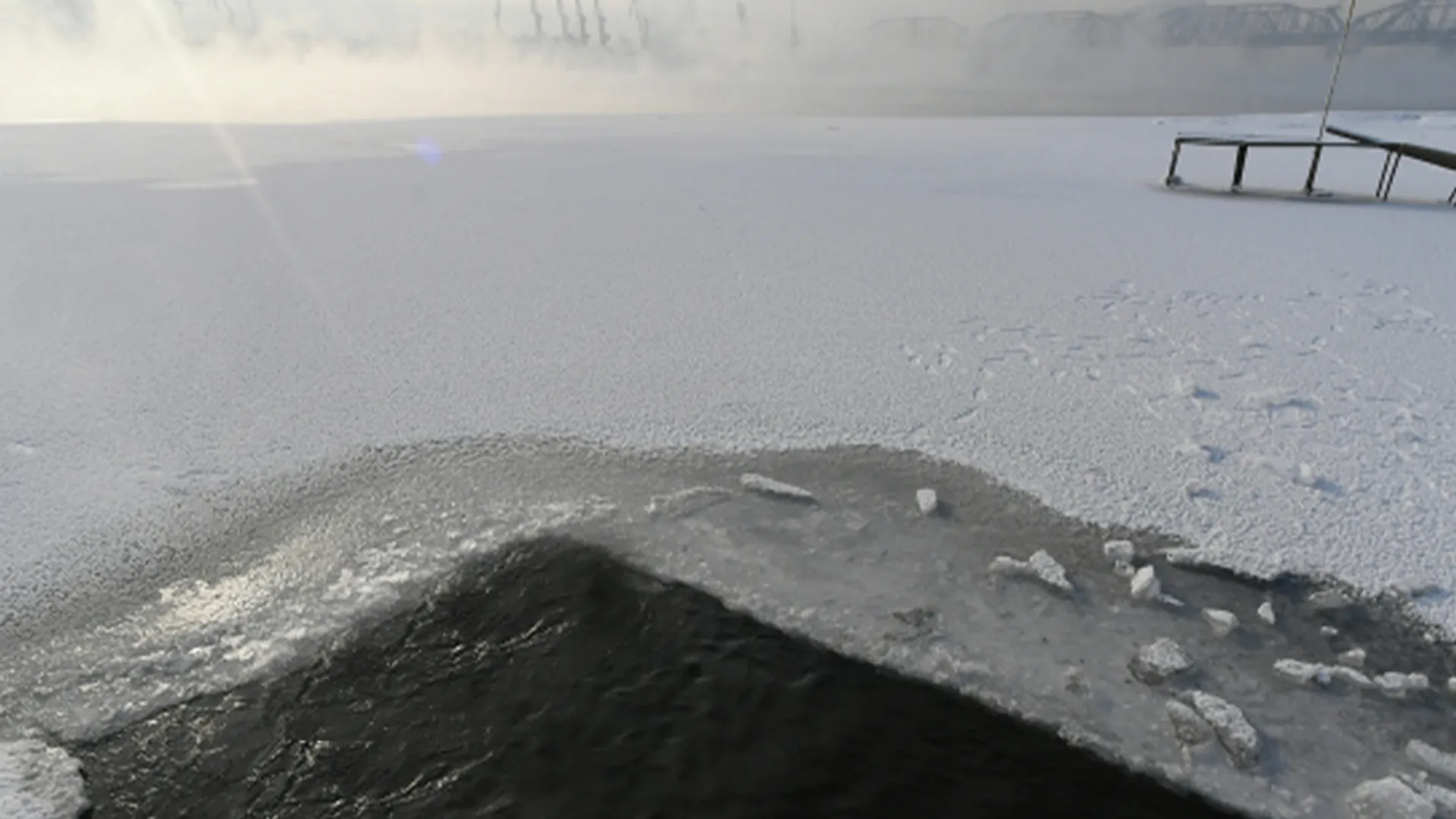 В Павловском Посаде ищут семилетнюю девочку, которая могла провалиться под лед на Клязьме