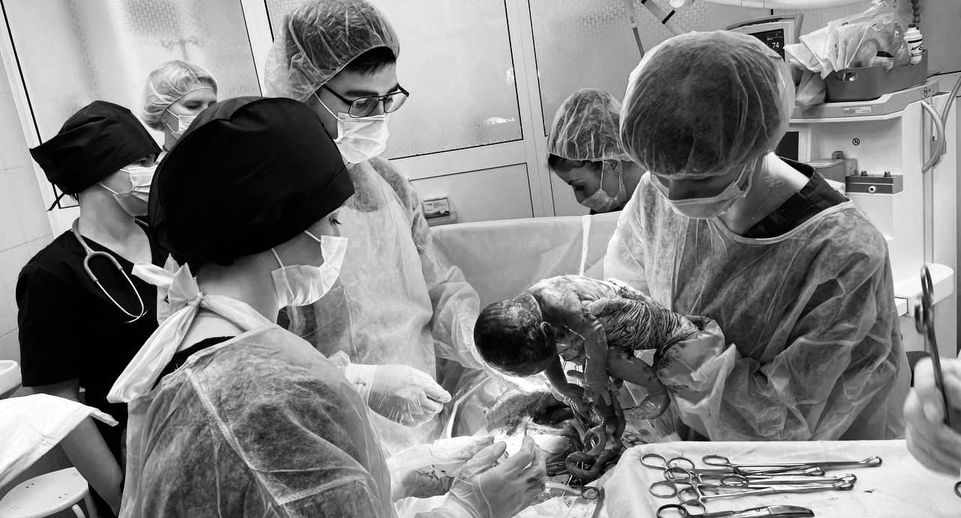 Роды успешно приняли в МОНИИАГ у перенесшей две опухоли мозга женщины