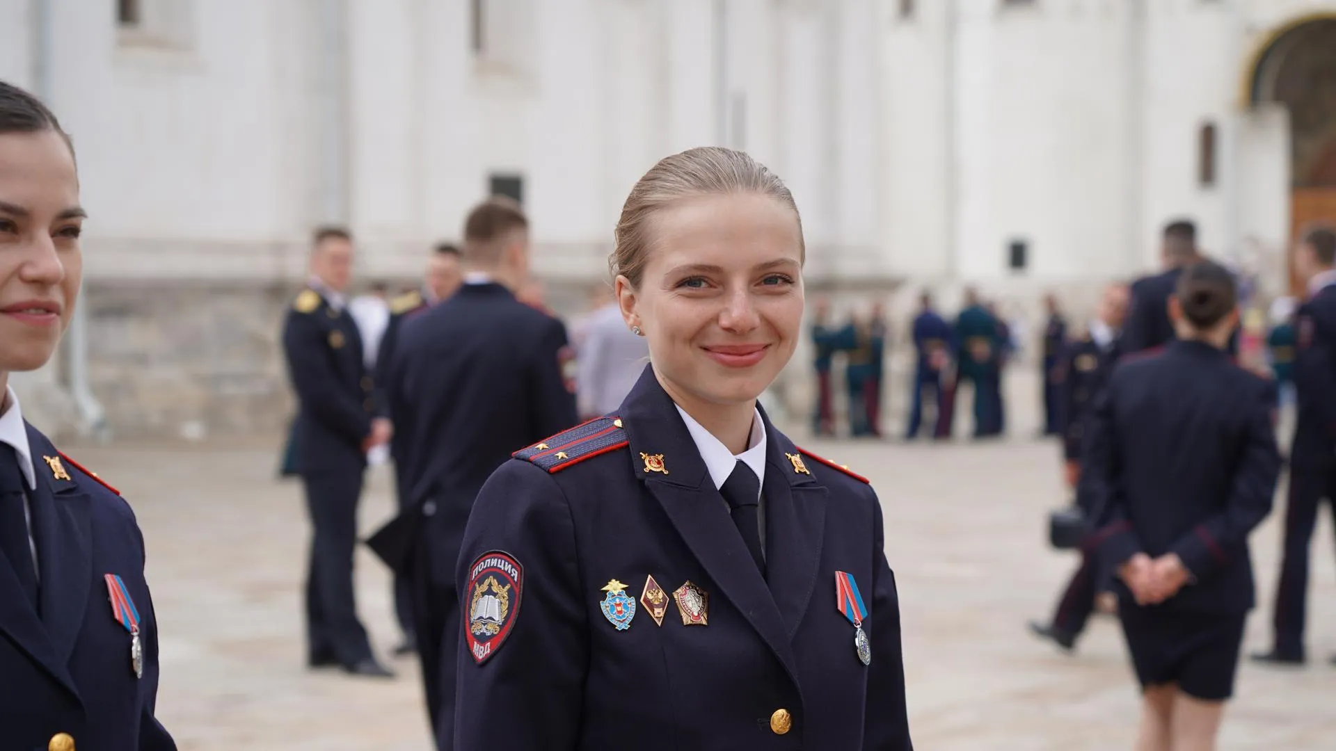 Шатурянка стала лучшей выпускницей вуза МВД и встретилась с Владимиром Путиным