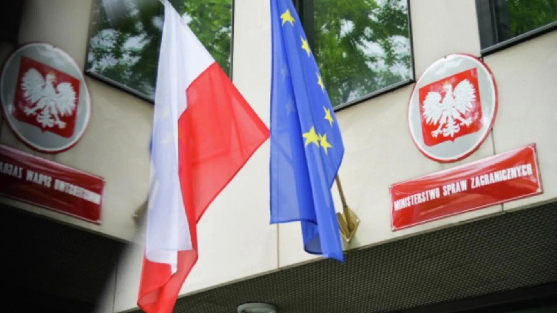 Польский министр потребовал постоянного запрета на ввоз зерна с Украины