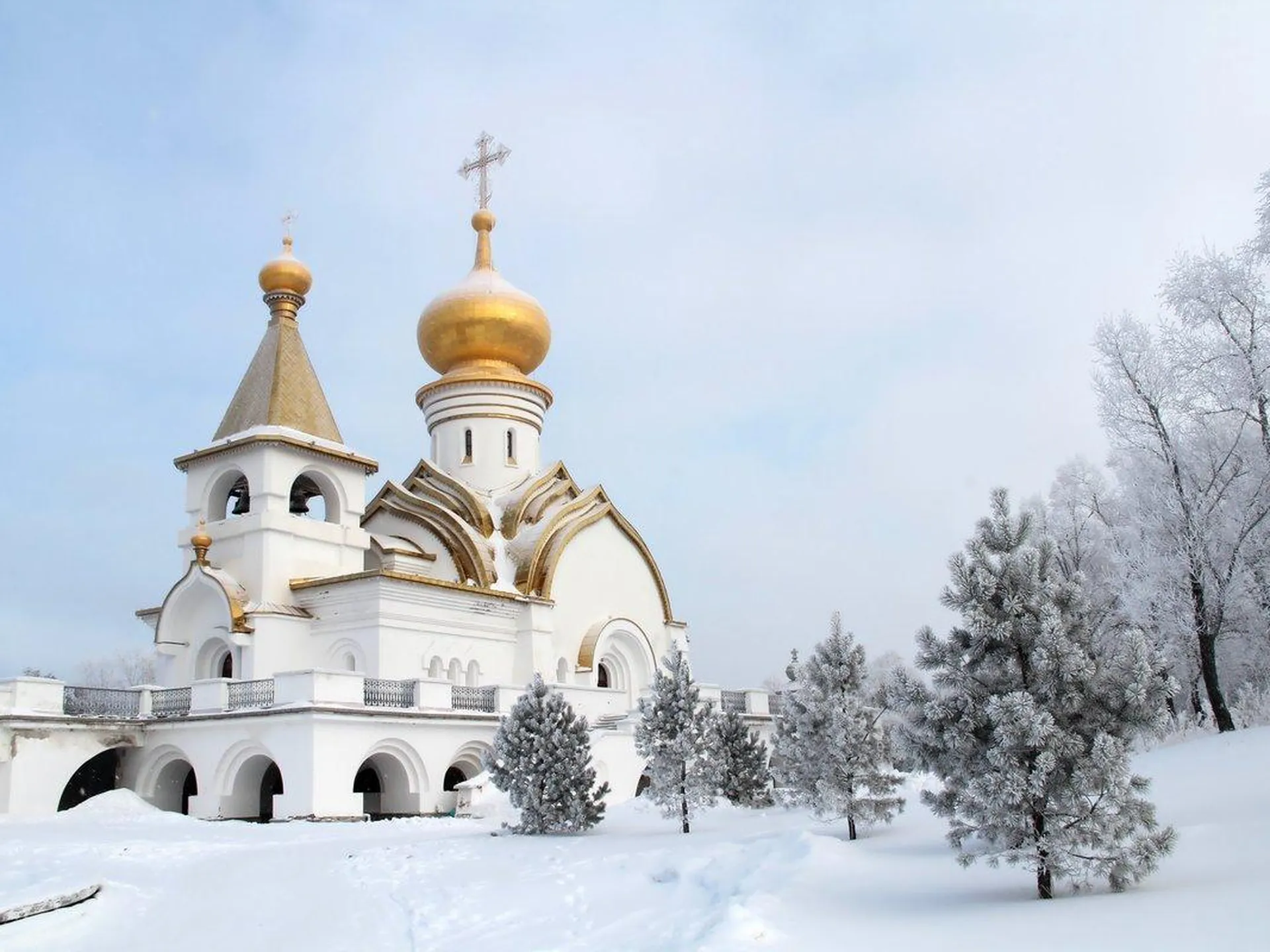 Зимний храм
