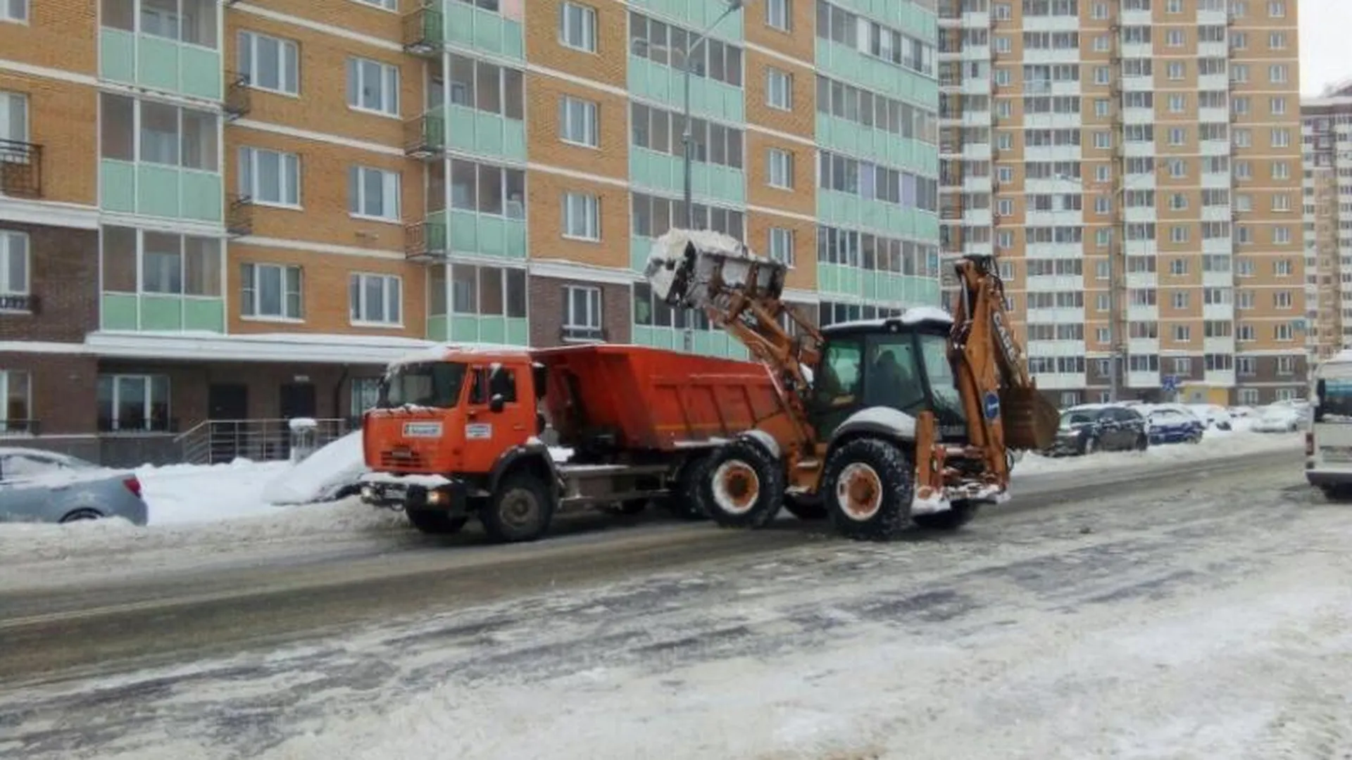 Двадцать пять тысяч кубометров снега вывезли с дорог Подмосковья за сутки
