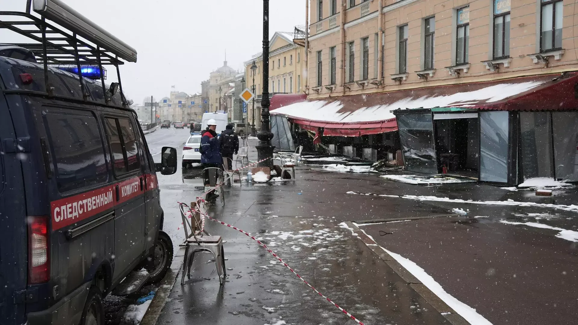 Пострадавшие при теракте в кафе в Петербурге получат выплаты