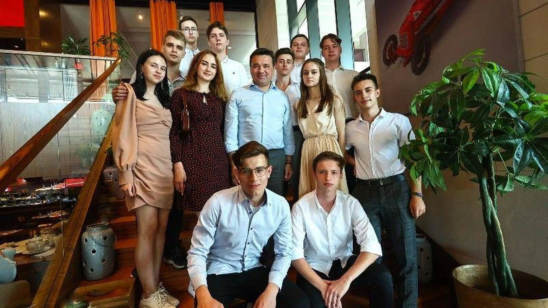 Выпускники из Подмосковья и ЛДНР рассказали губернатору о планах на будущее