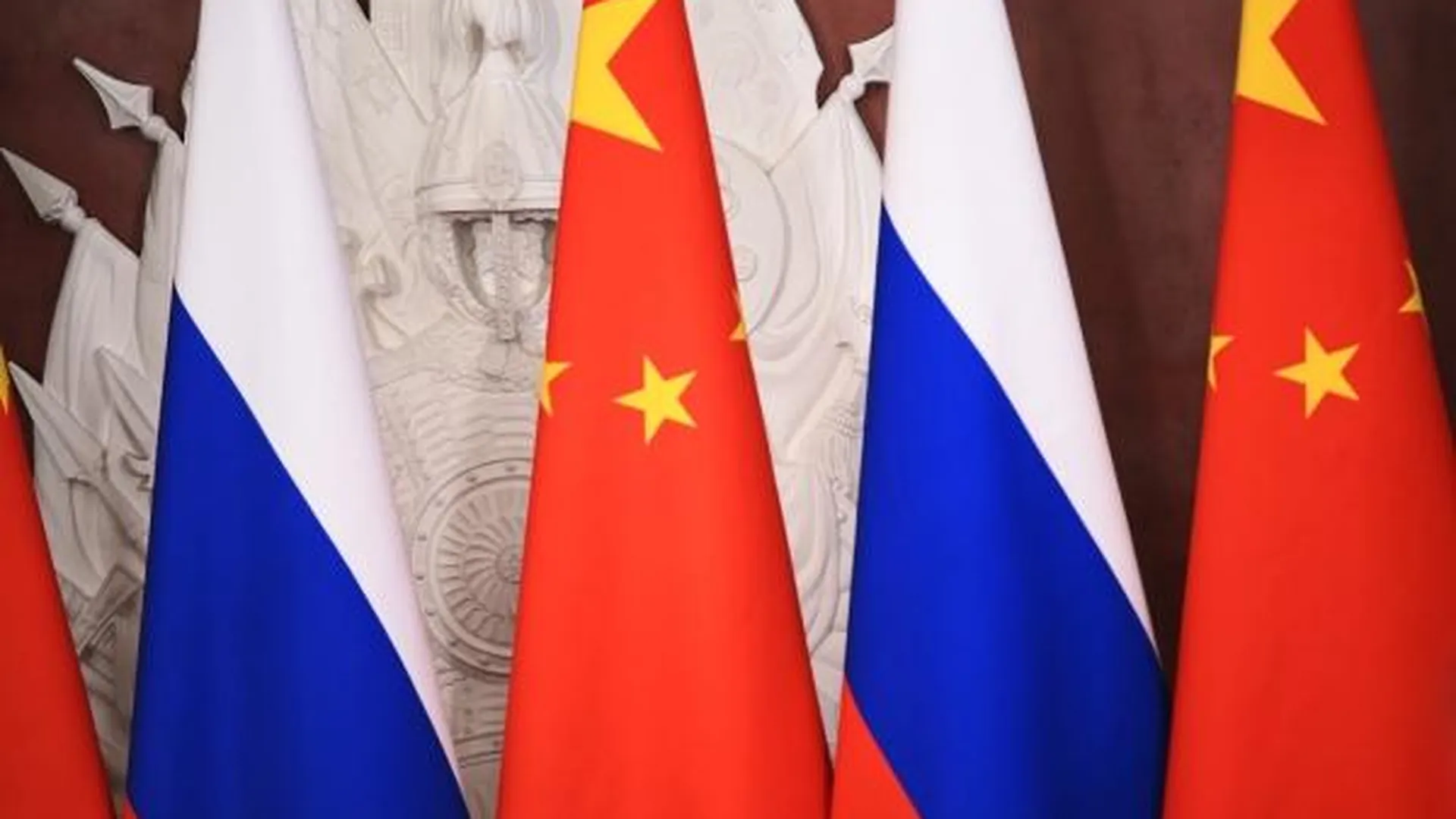 Ушаков назвал мудрой позицию Китая по украинскому кризису