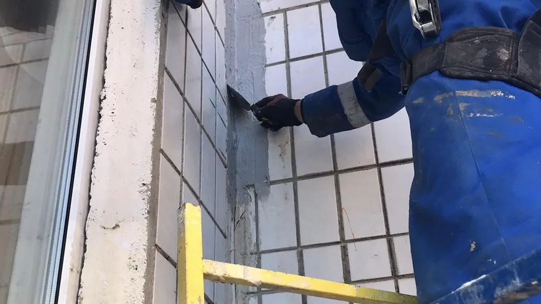 Межпанельные швы отремонтировали в 600 домах Подмосковья с января | 360°