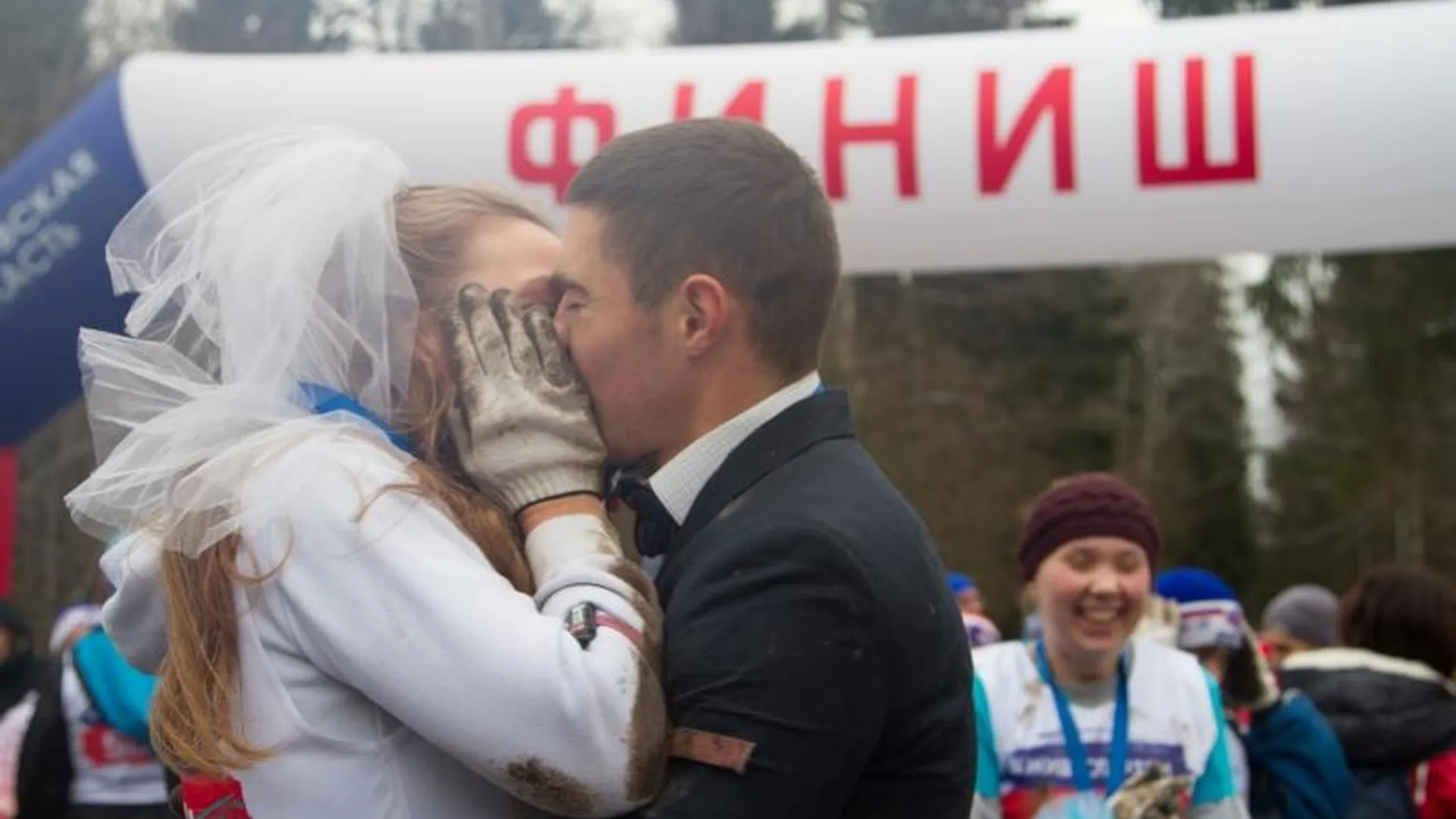 На марафоне «Живу спортом» в Одинцове отметили свадьбу