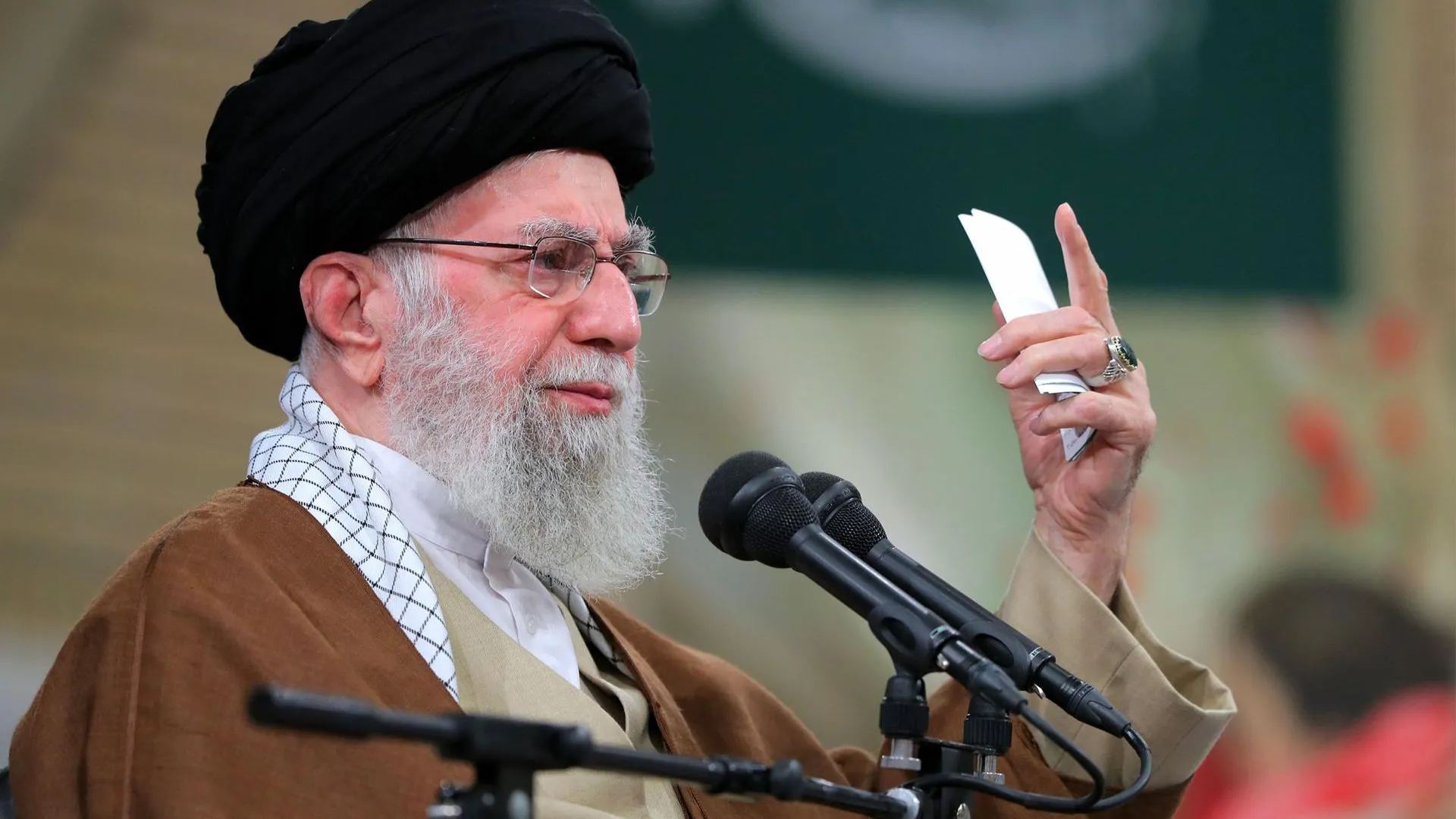 Великий аятолла Али Хаменеи