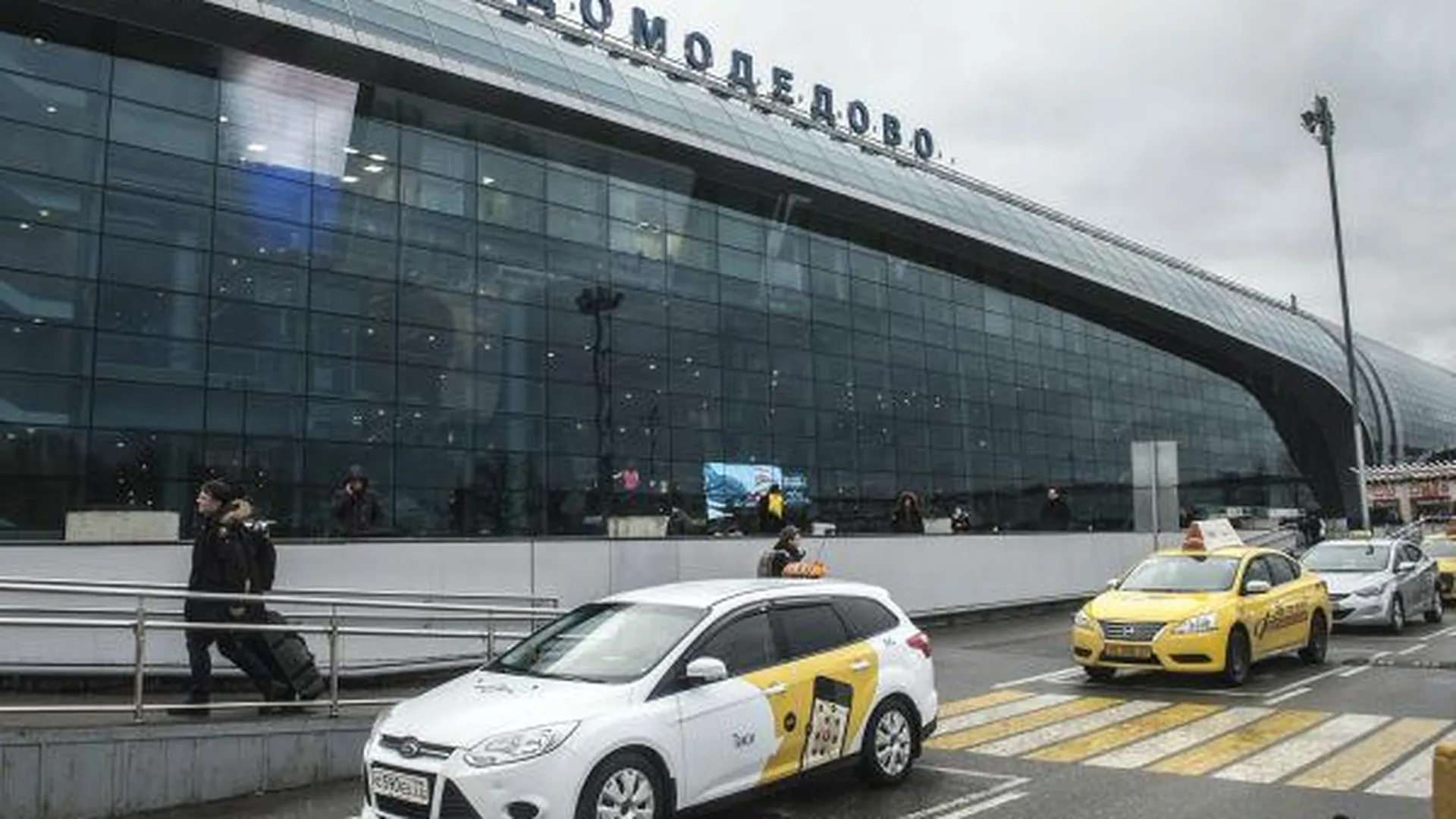 В связи со взрывами в Брюсселе проверят безопасность российских аэропортов
