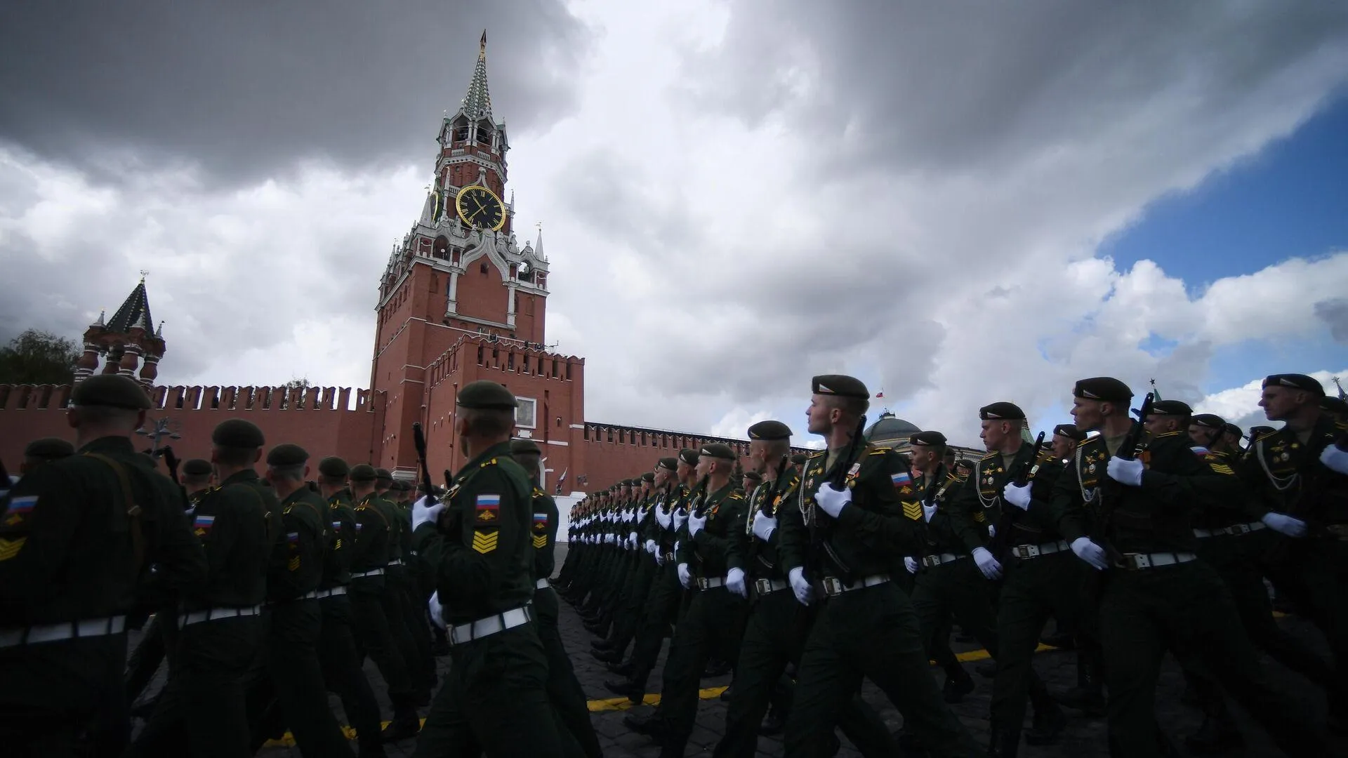 Кремль заявил о принятии всех мер безопасности на параде Победы