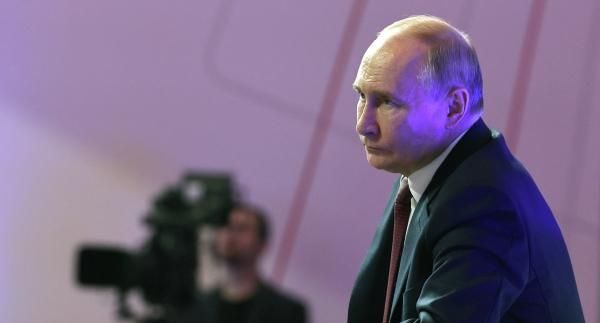 Путин прилетел в Якутск на мероприятия по IT и креативным отраслям