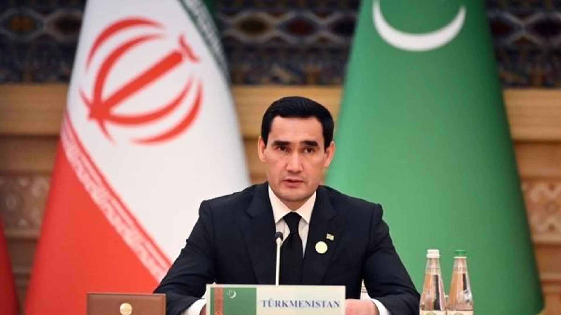 Президент Туркмении отменил поездку в Таджикистан из-за смерти бабушки