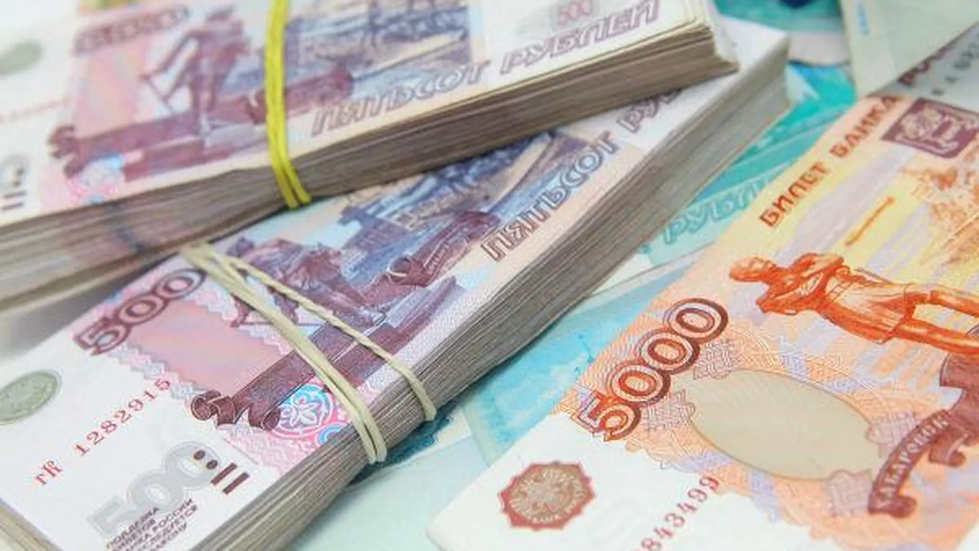 Почти 2,5 млн руб вынесли грабители из сейфа директора школы в Раменском