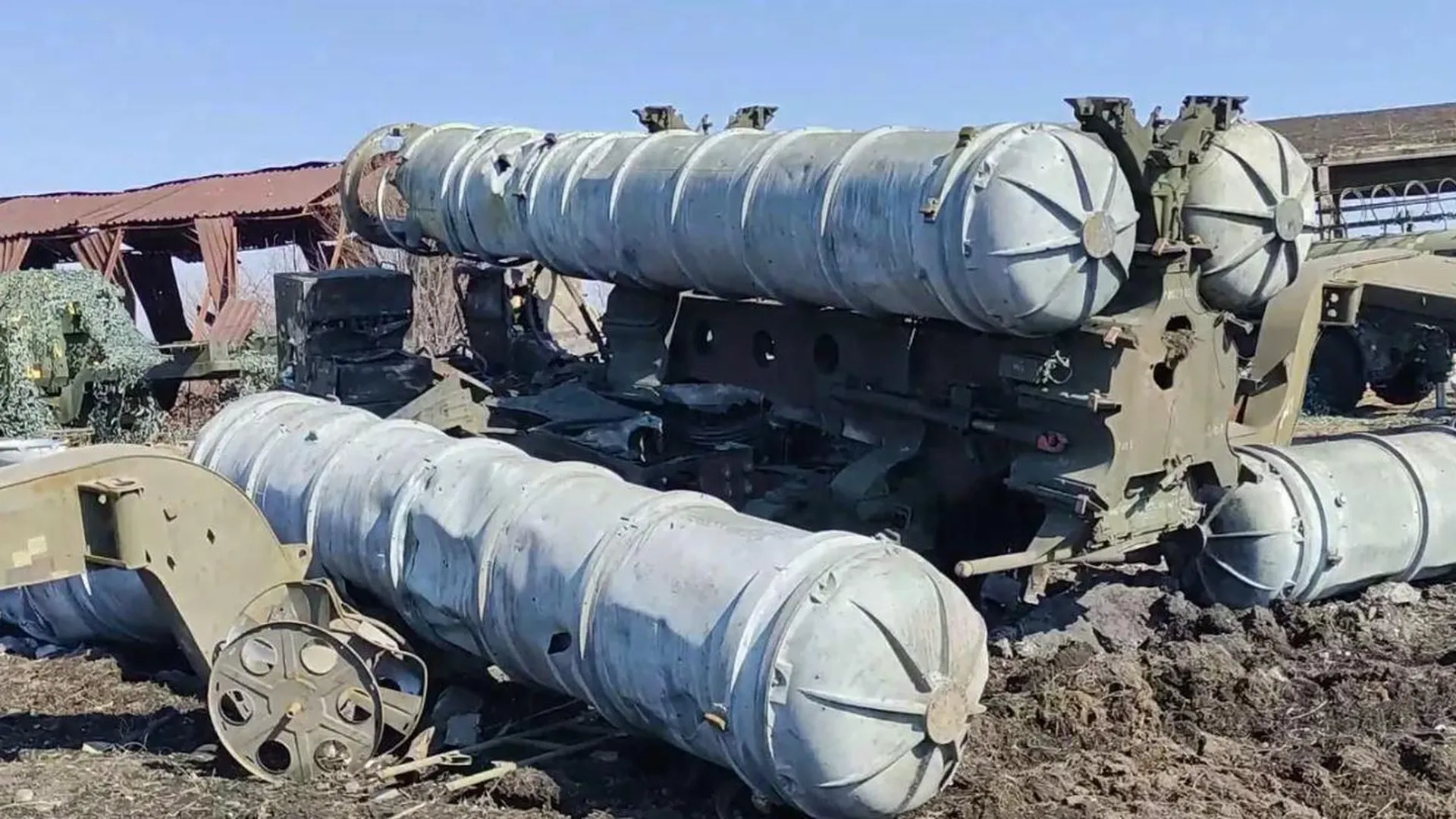 Уничтоженная позиция дивизиона зенитного ракетного комплекса С-300 ВСУ / Минобороны России