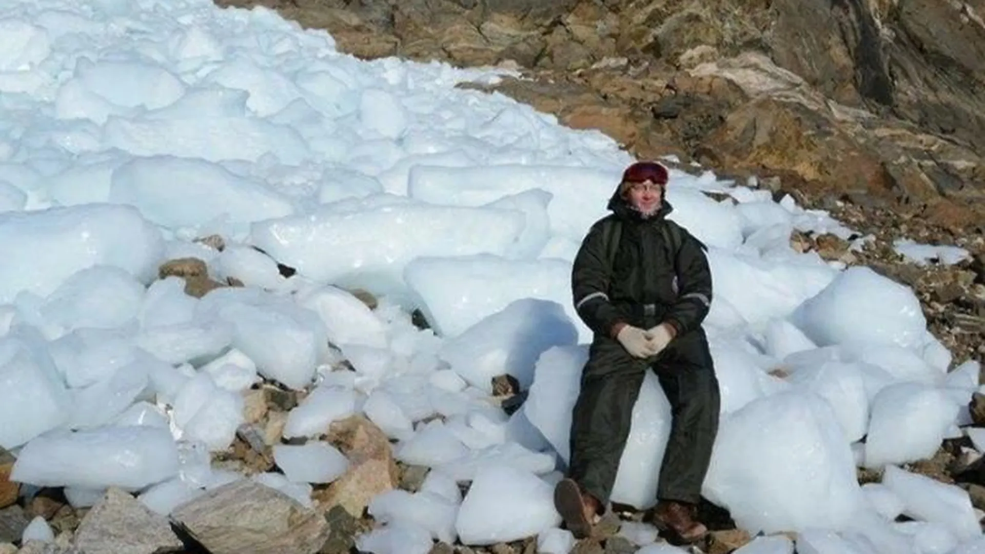Пущинский ученый написал книгу о жизни и работе почвоведа в Антарктиде